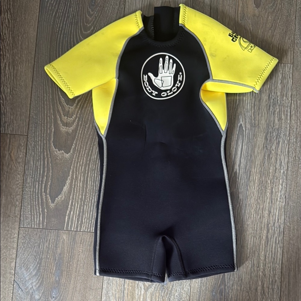 Body Glove Black and Yellow Rashguard - child 3C